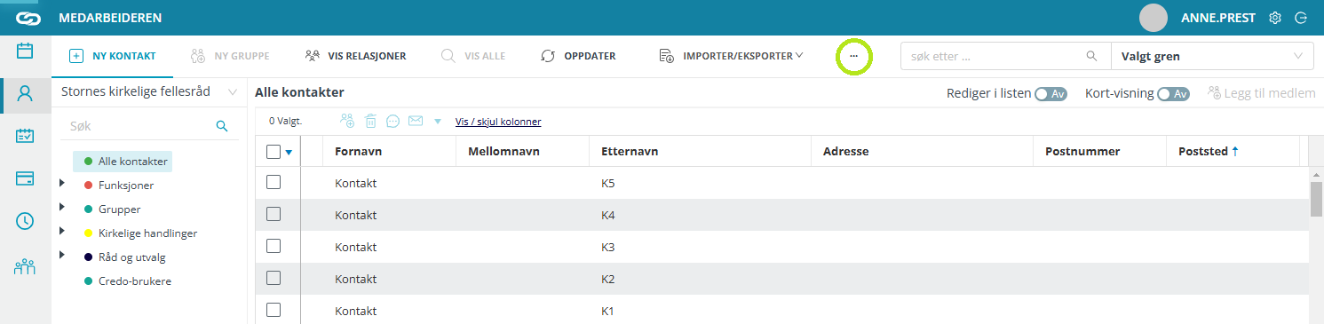 Skjermbildet viser oversikten i Medarbeideren 'Kontakter og Grupper'.
